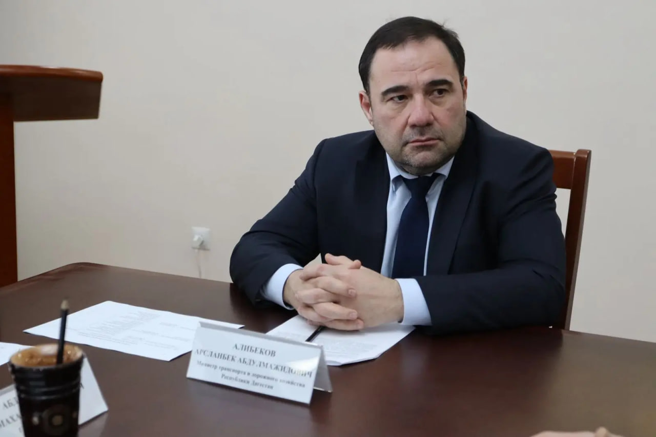 Арсланбек Алибеков провел выездной прием граждан